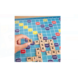 Joc de Societate Scrabble cu Litere din Lemn